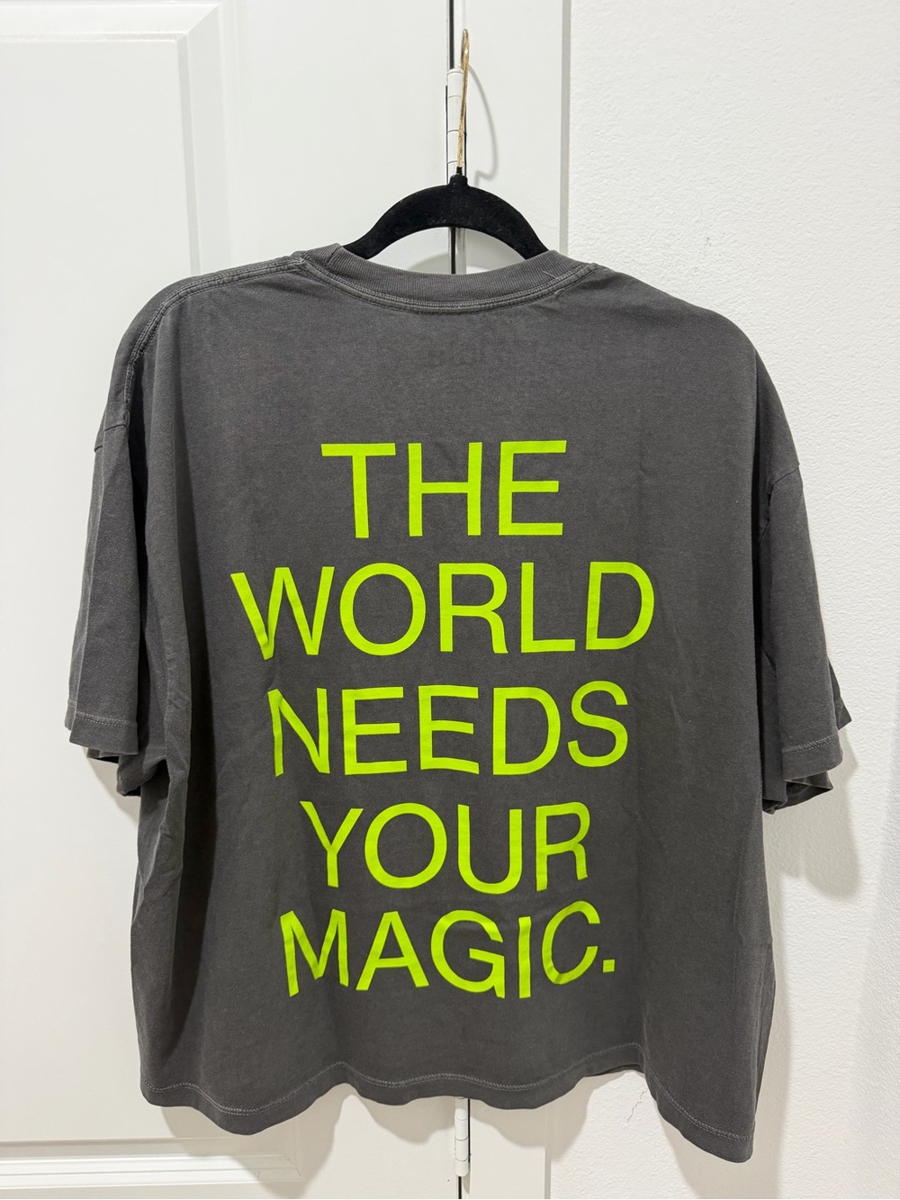 NWOT The World Needs Your Magic Crop Tee in Vintage Charcoal + Neon** - Picture 6 of 8